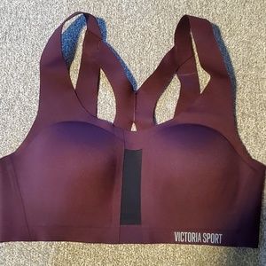 Victoria Sport Bra